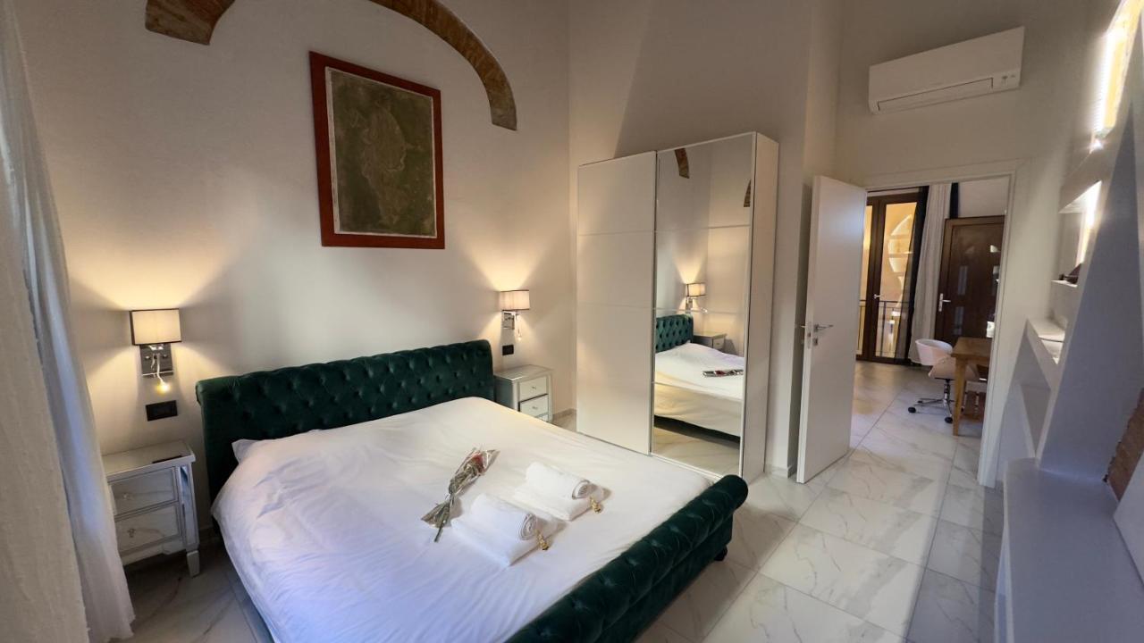 Stylish & Cozy In The Heart Of Florencia